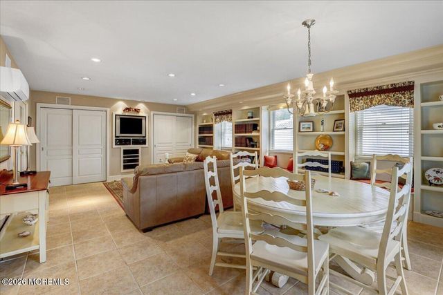 21 Applegate Road, Freehold, NJ 07728