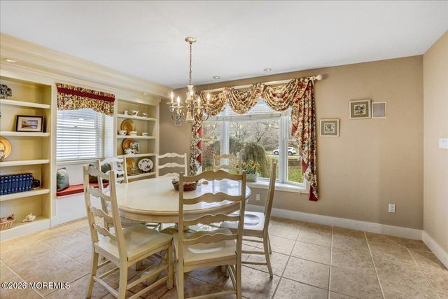 21 Applegate Road, Freehold, NJ 07728