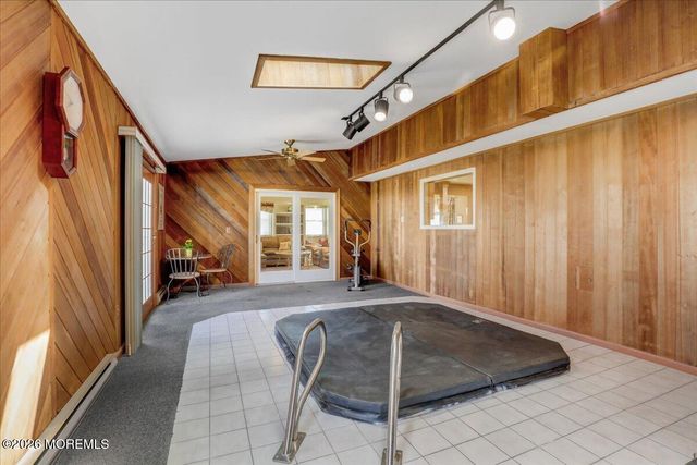 21 Applegate Road, Freehold, NJ 07728