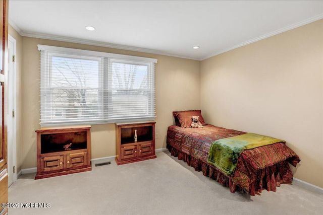 21 Applegate Road, Freehold, NJ 07728