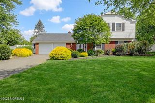 21 Applegate Road, Freehold, NJ 07728