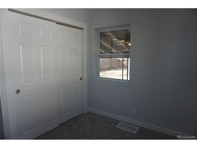 1657 Kingston St, Aurora, CO 80010