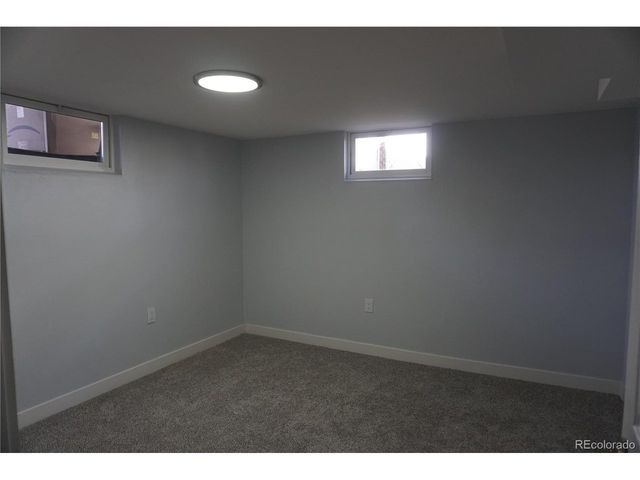 1657 Kingston St, Aurora, CO 80010