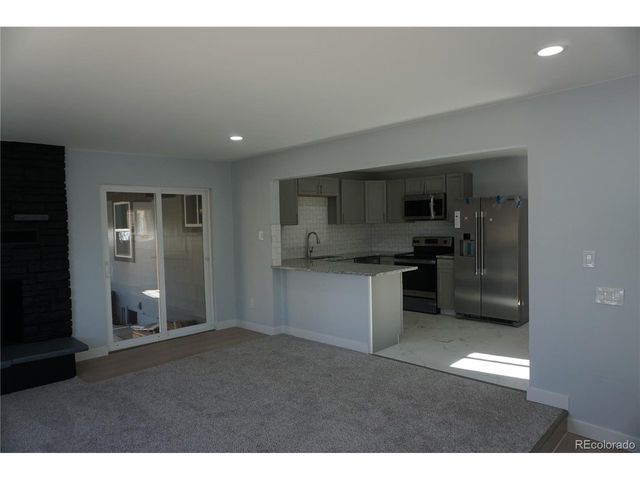 1657 Kingston St, Aurora, CO 80010