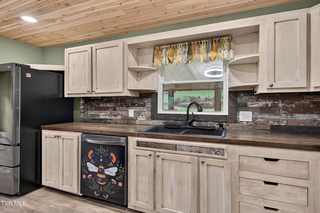 13422 Countiss Road, Abingdon, VA 24210