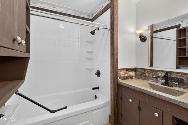 13422 Countiss Road, Abingdon, VA 24210