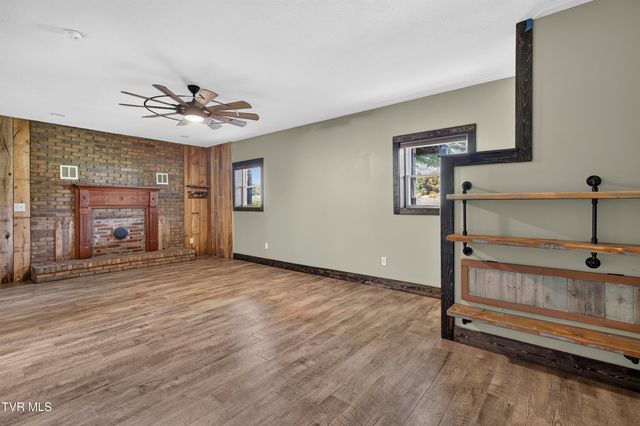 13422 Countiss Road, Abingdon, VA 24210