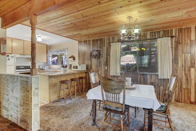 351 Silvertip Springs Dr, La Porte, CA 95981