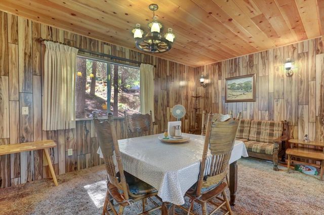 351 Silvertip Springs Dr, La Porte, CA 95981