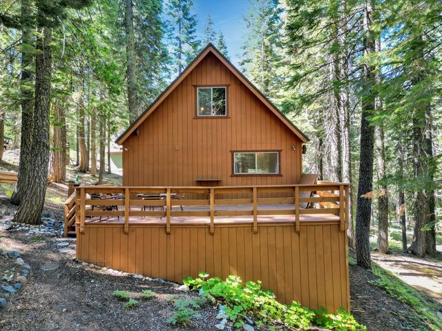 351 Silvertip Springs Dr, La Porte, CA 95981