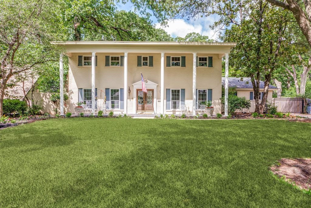 4316 Springbranch Drive, Benbrook, TX 76116