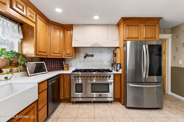 14035 Big Creek Road, Gulfport, MS 39503