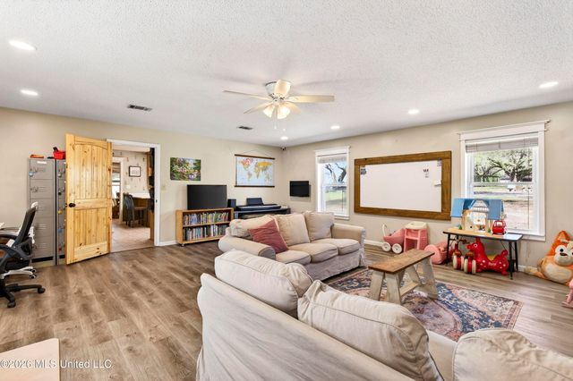 14035 Big Creek Road, Gulfport, MS 39503