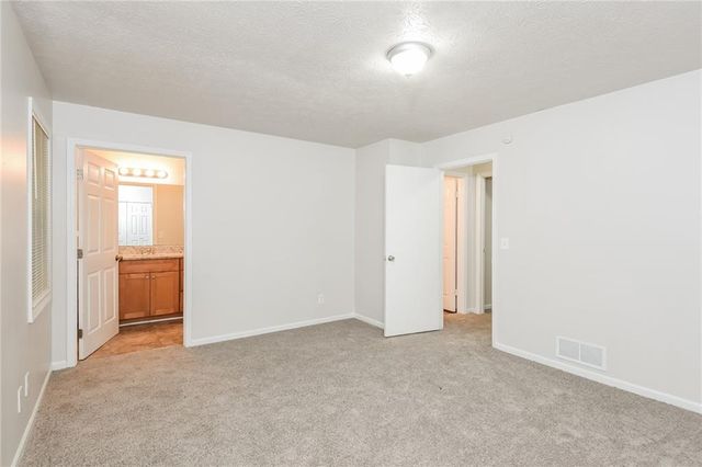 1024 Stone Mill Run, Lawrenceville, GA 30046