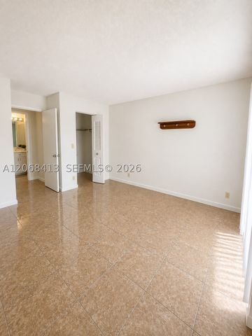 1500 N Congress Ave C17, West Palm Beach, FL 33401