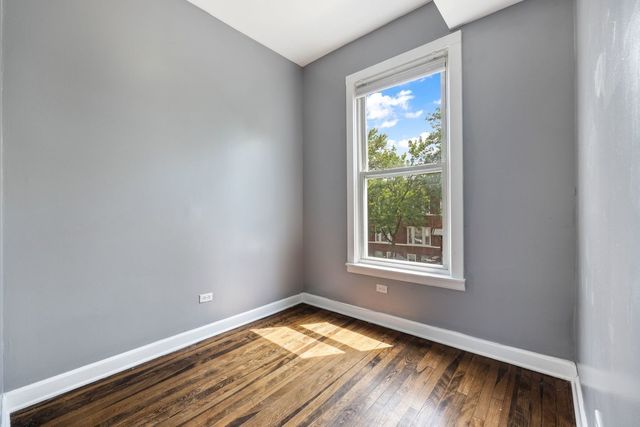 2302 N Hamlin Avenue, Chicago, IL 60647