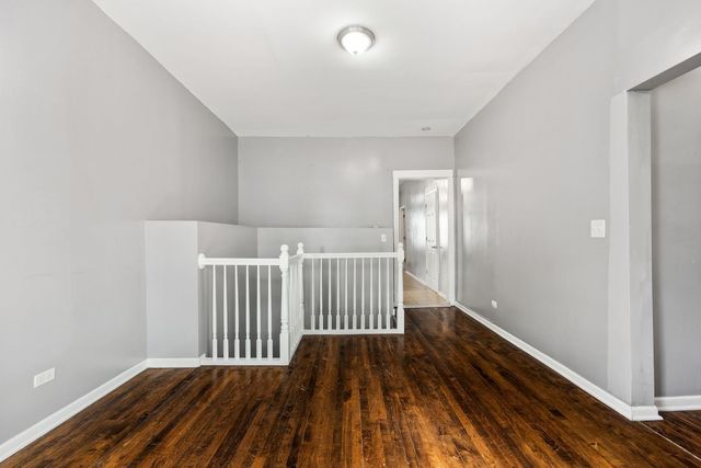 2302 N Hamlin Avenue, Chicago, IL 60647