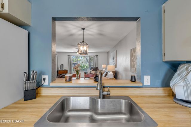 49 Crooked Pine Road, Port Orange, FL 32128