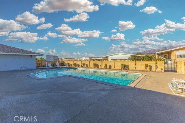 4133 W Wilson Street 16, Banning, CA 92220