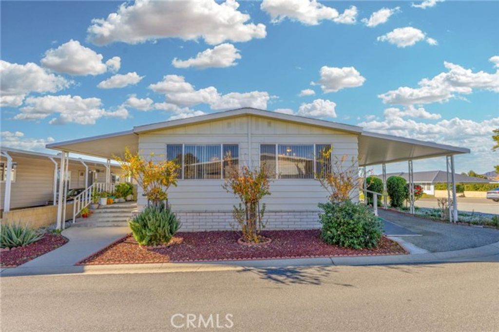 4133 W Wilson Street 16, Banning, CA 92220