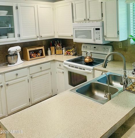 5230 W JUPITER Way N, Chandler, AZ 85226