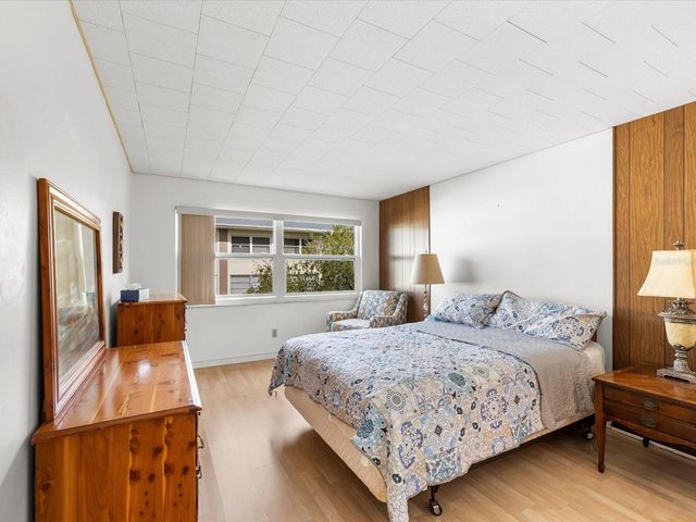 1235 S HIGHLAND AVENUE 2-207, Clearwater, FL 33756