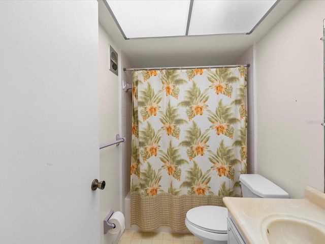 1235 S HIGHLAND AVENUE 2-207, Clearwater, FL 33756