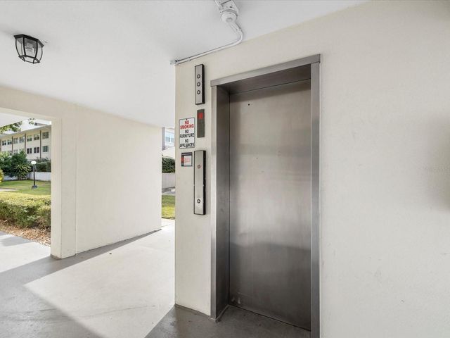 1235 S HIGHLAND AVENUE 2-207, Clearwater, FL 33756