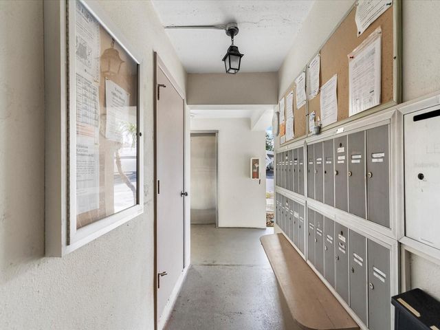 1235 S HIGHLAND AVENUE 2-207, Clearwater, FL 33756