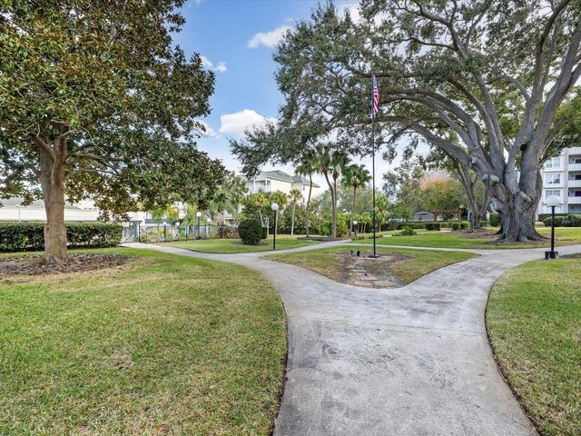 1235 S HIGHLAND AVENUE 2-207, Clearwater, FL 33756