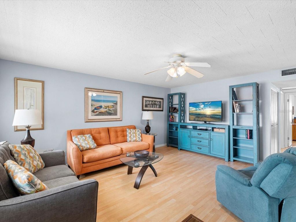 1235 S HIGHLAND AVENUE 2-207, Clearwater, FL 33756