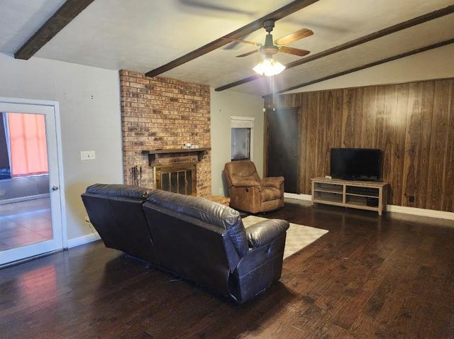 1918 Lewis Trail, Grand Prairie, TX 75052