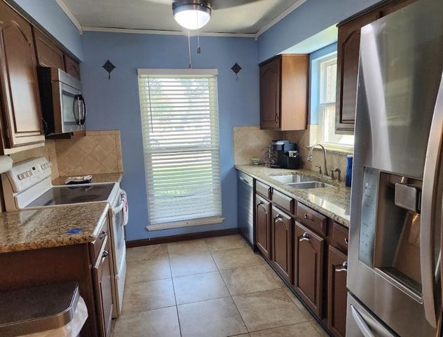 1918 Lewis Trail, Grand Prairie, TX 75052