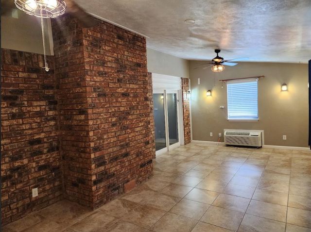 1918 Lewis Trail, Grand Prairie, TX 75052