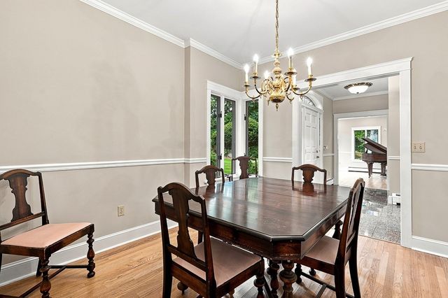 176 Putnam Rd, Holden, MA 01520