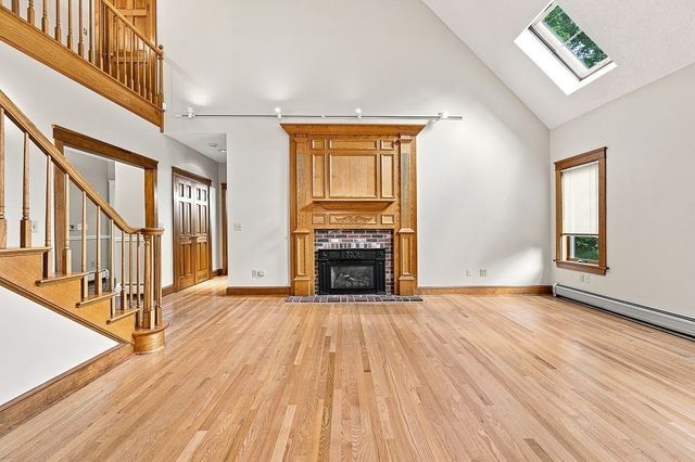 176 Putnam Rd, Holden, MA 01520