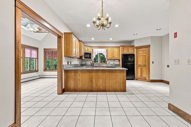 176 Putnam Rd, Holden, MA 01520