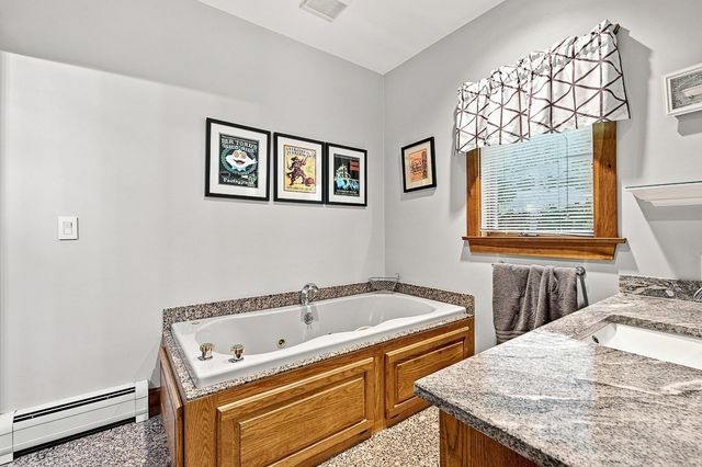 176 Putnam Rd, Holden, MA 01520