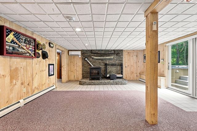 176 Putnam Rd, Holden, MA 01520