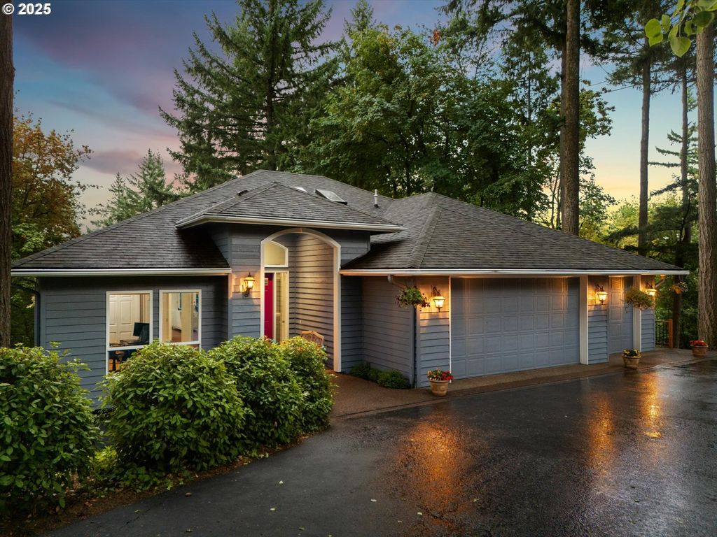 2306 MAYORS Ln, Lake Oswego, OR 97034