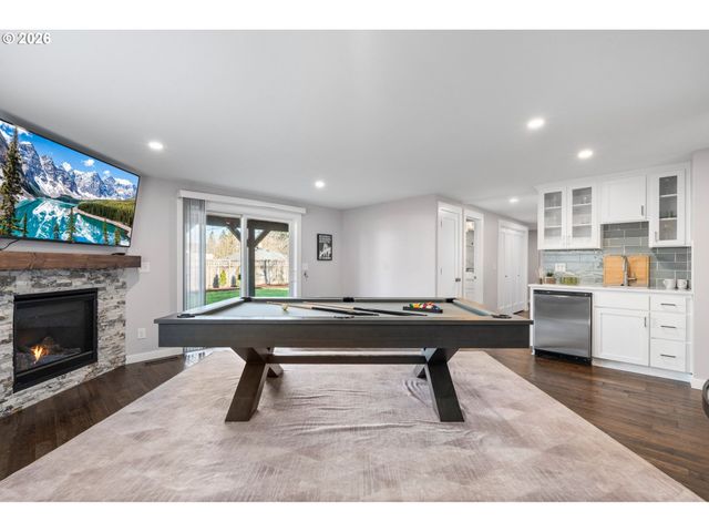 8407 N HARTMAN St, Portland, OR 97203