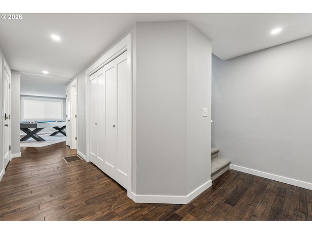 8407 N HARTMAN St, Portland, OR 97203