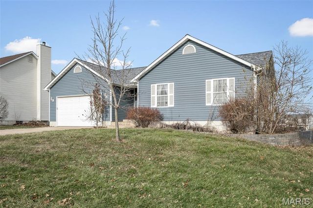 26 Dean Wells Court, Warrenton, MO 63383