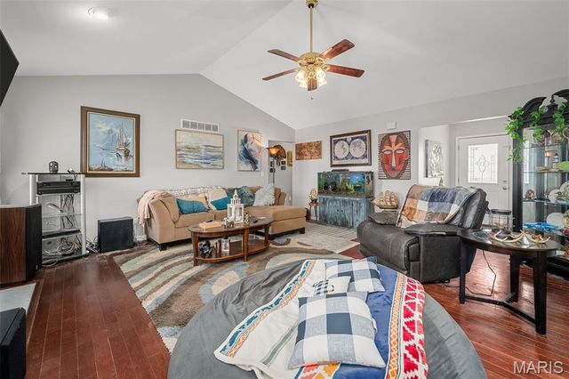 26 Dean Wells Court, Warrenton, MO 63383