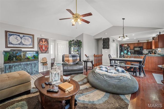 26 Dean Wells Court, Warrenton, MO 63383