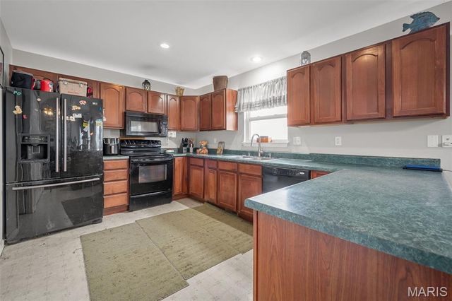 26 Dean Wells Court, Warrenton, MO 63383