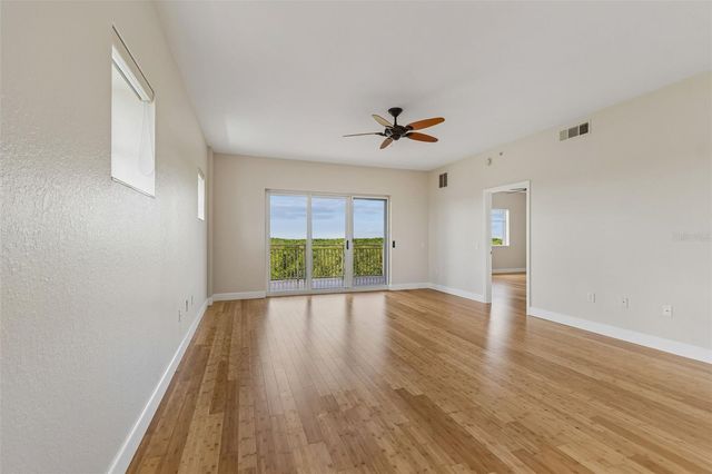 12033 GANDY BOULEVARD N 151, St Petersburg, FL 33702