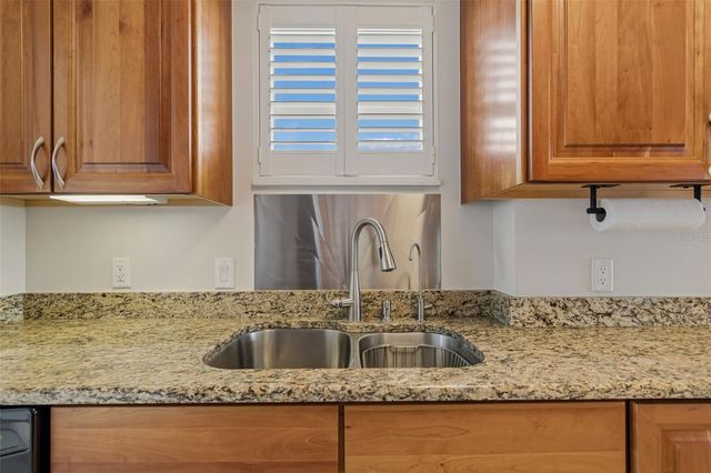 12033 GANDY BOULEVARD N 151, St Petersburg, FL 33702