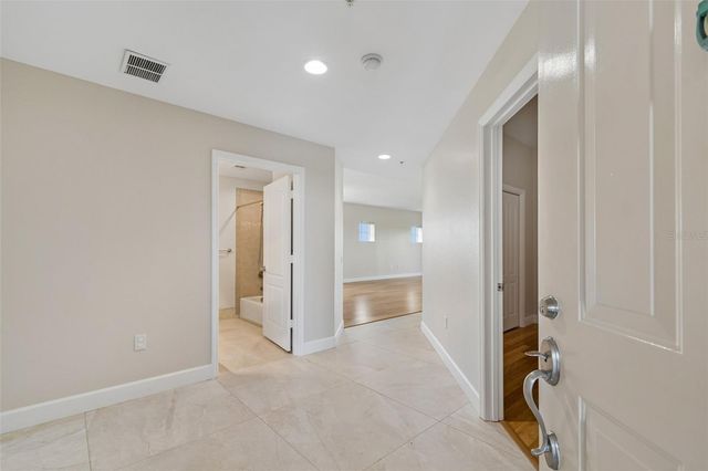 12033 GANDY BOULEVARD N 151, St Petersburg, FL 33702