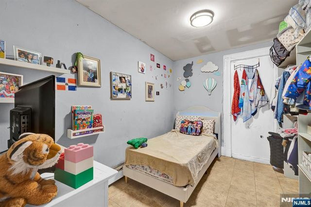 513 11th Street, Union City, NJ 07087